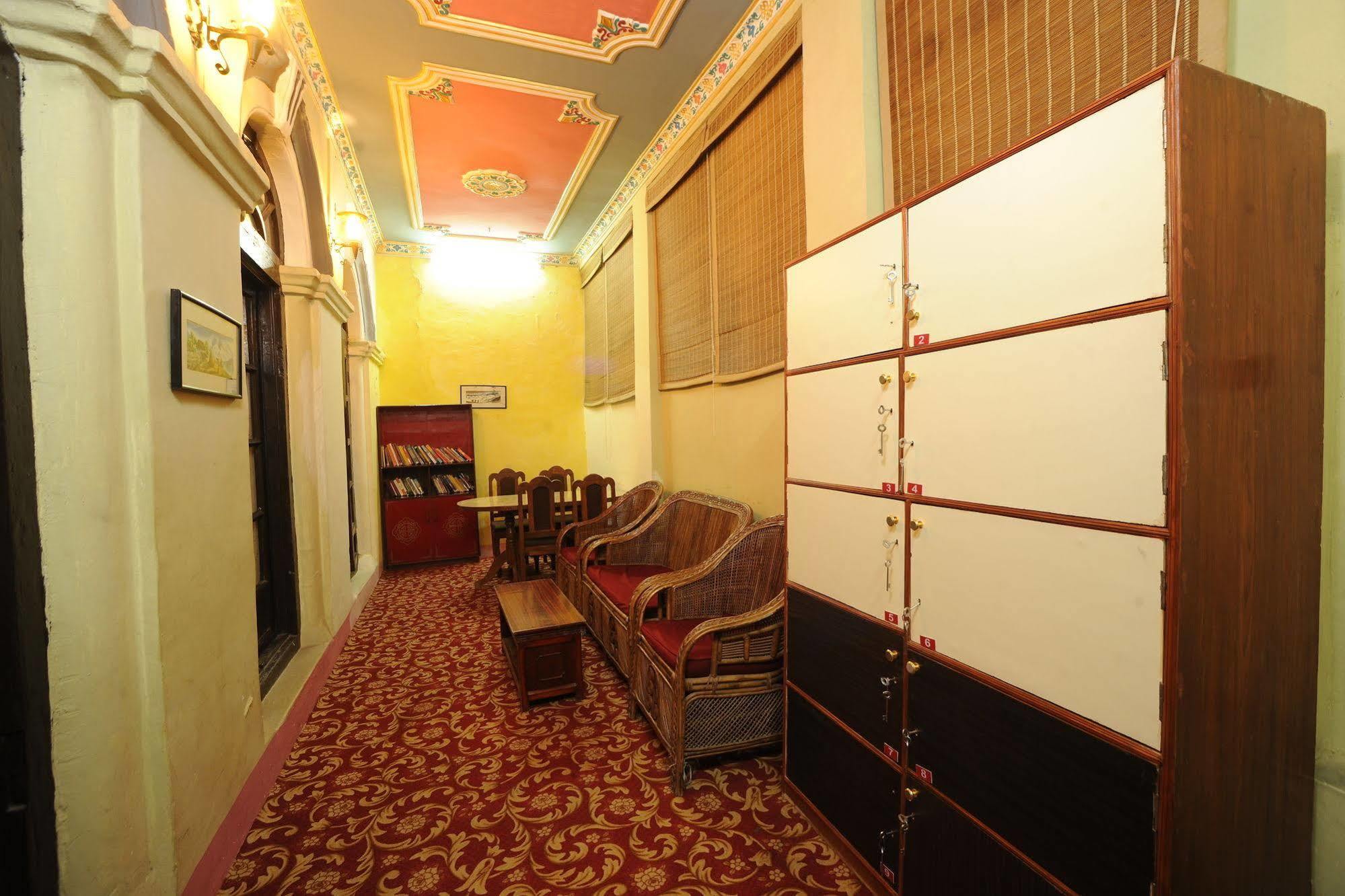 Hotel Himalaya Yoga 加德满都 外观 照片